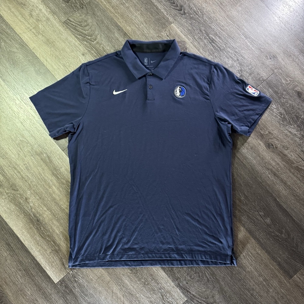 Dallas Mavericks NBA Nike Dri Fit Golf Shirt for Men Size Large Color Dark Blue